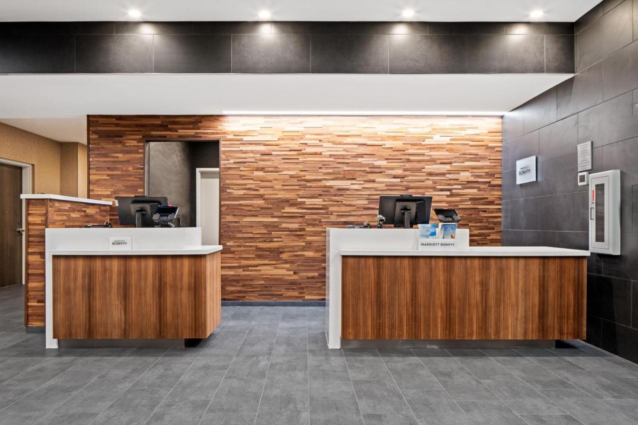 Courtyard By Marriott Houston Northeast Hotel Exterior foto