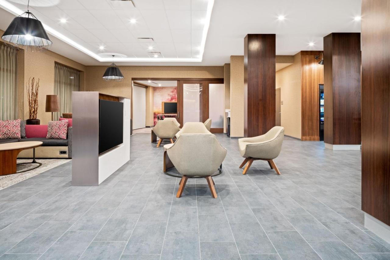 Courtyard By Marriott Houston Northeast Hotel Exterior foto