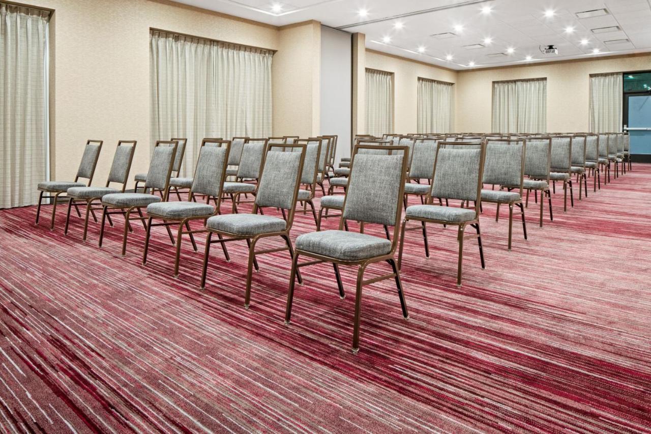 Courtyard By Marriott Houston Northeast Hotel Exterior foto